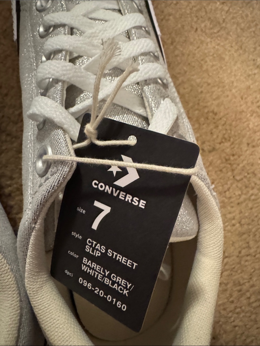 Converse All Star Low Top Sneakers in Silver NWT - Picture 2 of 6